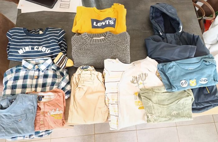 Lot de vêtements 12 mois