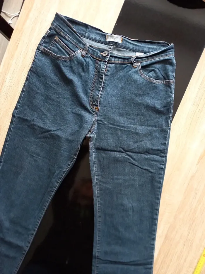 Jean's femme bleu T44 - photo numéro 4