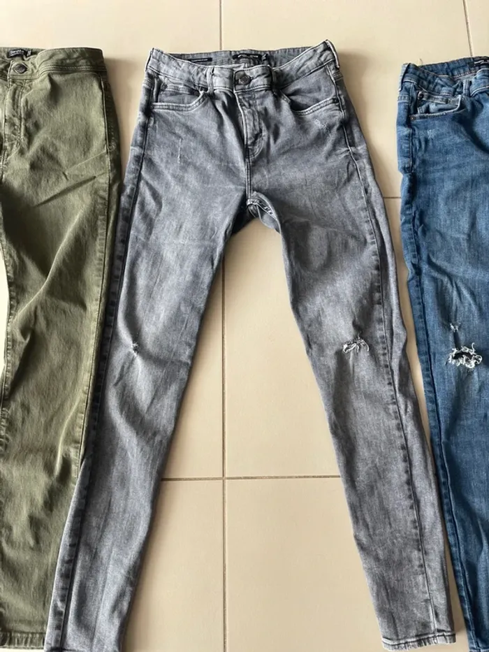 Lot 3 jeans Bershka femme - photo numéro 4