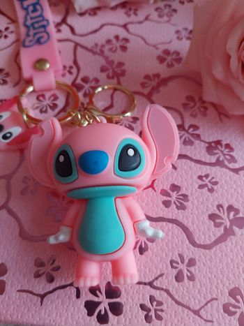 Porte clé stitch rose
