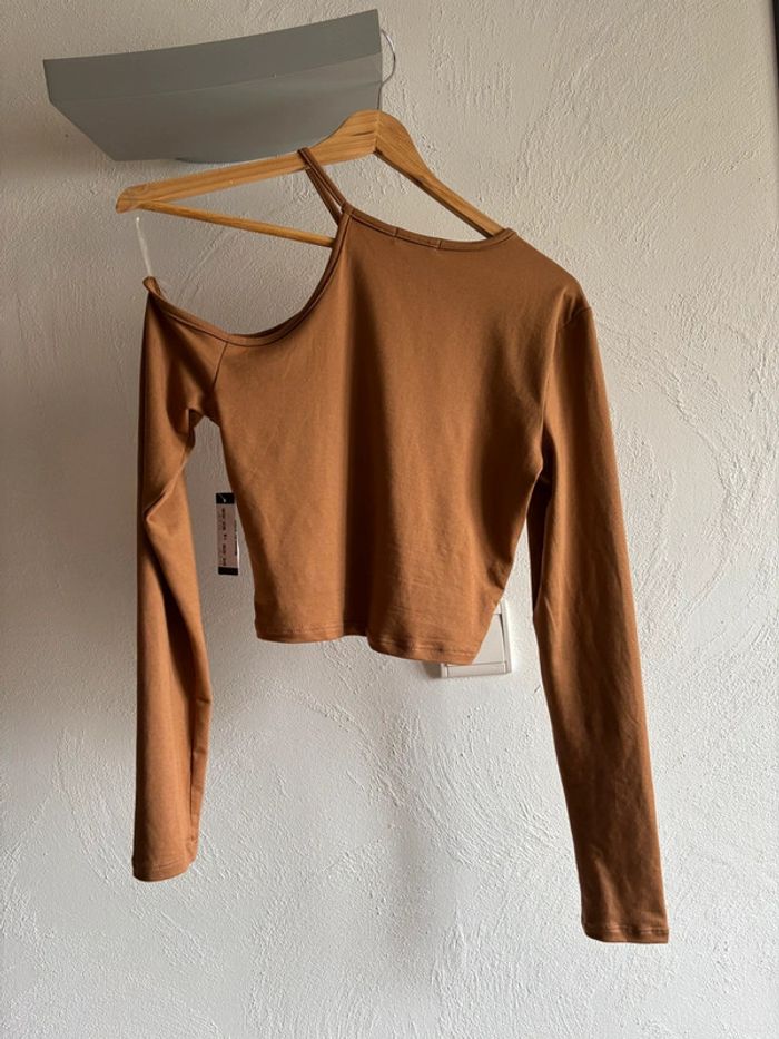 Haut asymétrique Ardene - photo numéro 2