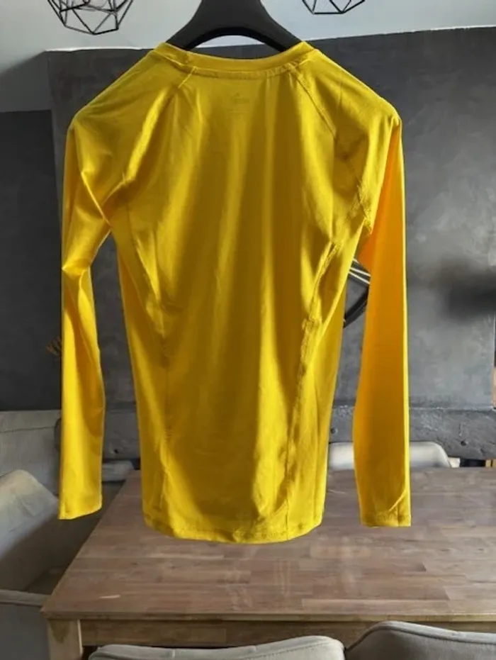 t shirt de sport homme manches longues puma jaune taille M - photo numéro 3