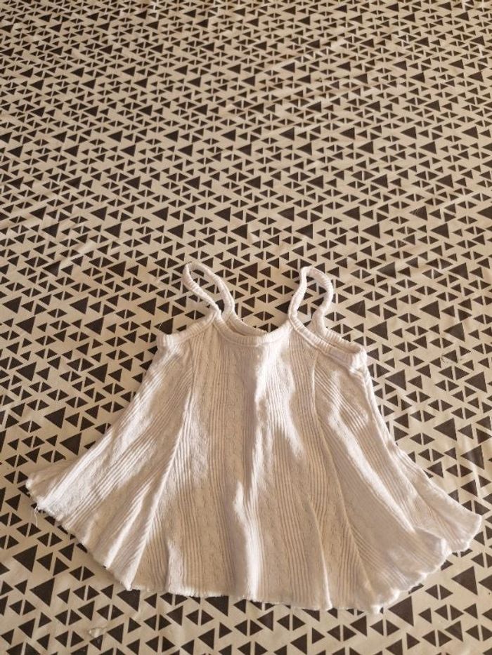 Débardeur taille 6 mois