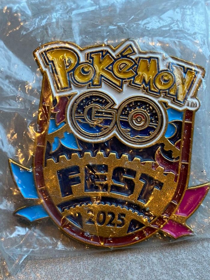 Pin's' - photo numéro 2