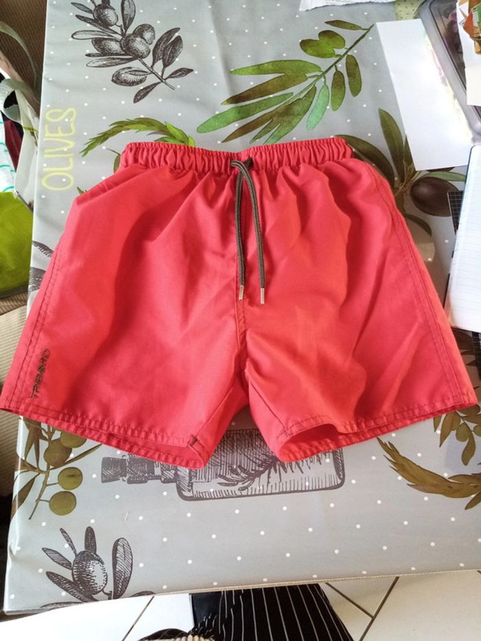 Short de bain rouge 8a