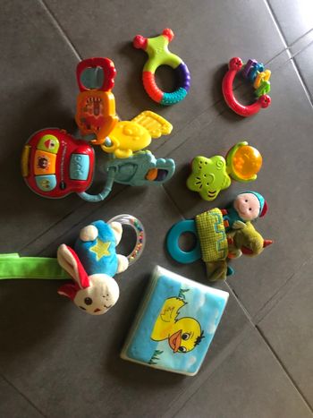 Lot de hochets