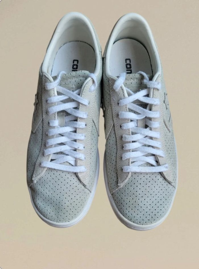 Converse Pointure 38,5 - photo numéro 7