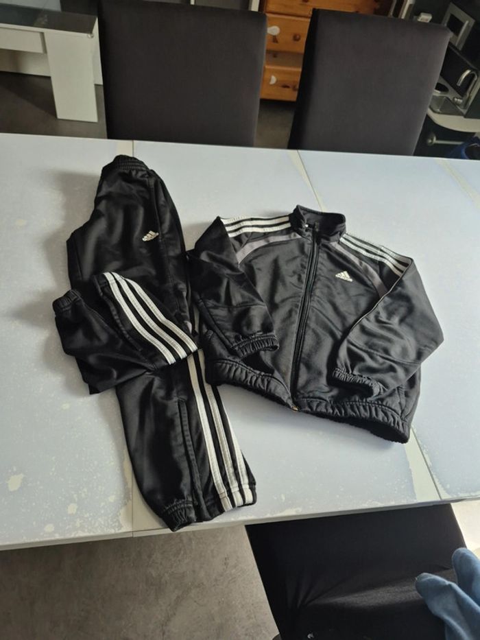 Jogging Adidas noir 8ans