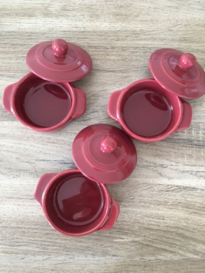 Lot 3 petits pots avec couvercle