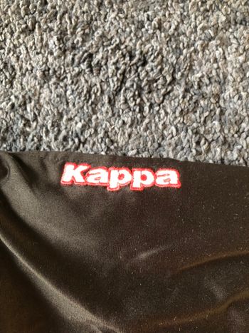 Jogging kappa rouge et noir 