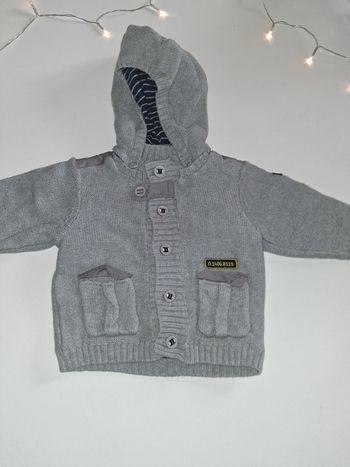Gilet gris à capuche Obaïbi avec poches made in France