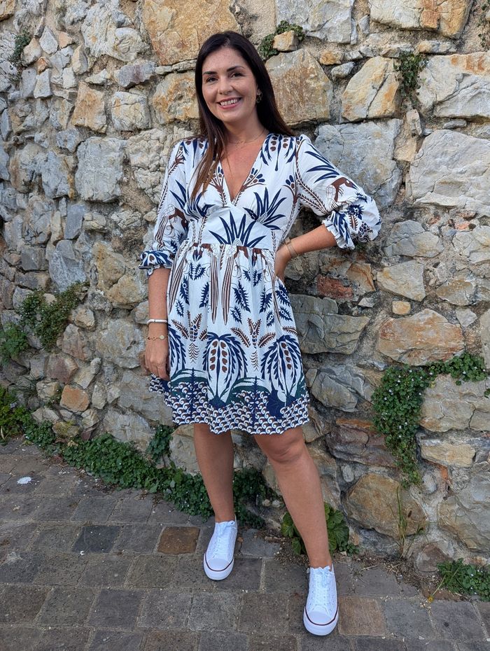 Robe Marseilles motif palmiers décolleté en V
Taille S/M - photo numéro 2