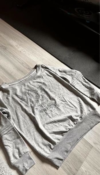 Pull gris