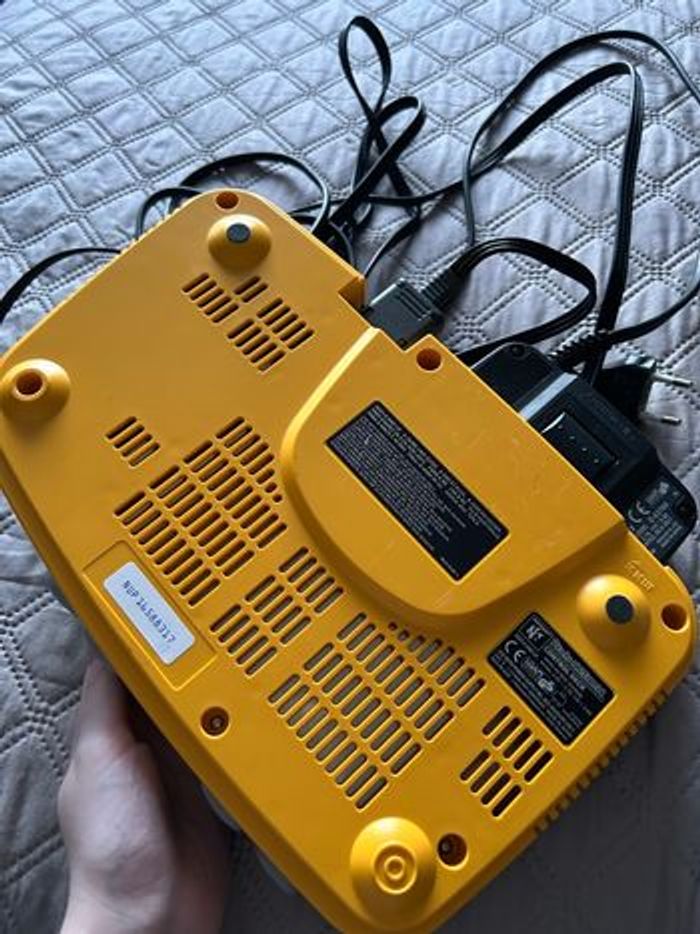 Lot Nintendo 64 Collector PIKACHU + 11 Jeux Cultes (Mario 64, Mario Kart) + Acc. Pokémon - photo numéro 4