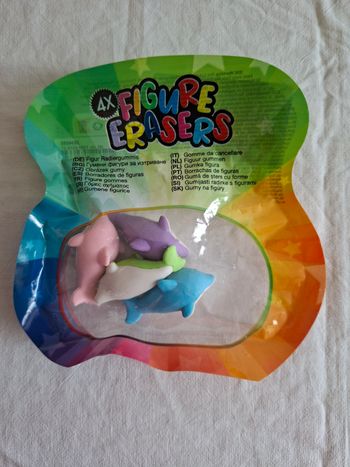 gommes figurines dauphîs