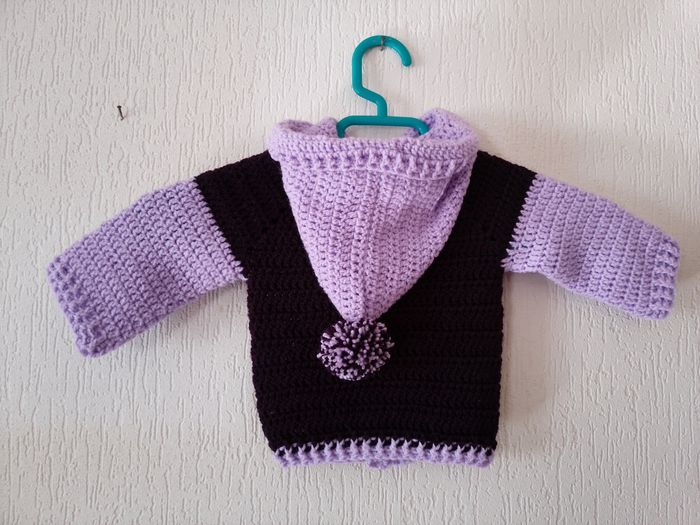 Blouson à Capuche fait main au crochet mixte taille 1 à 3 mois - photo numéro 3