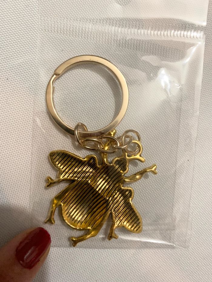 Porte clés abeille 🐝 trop mignon - photo numéro 3