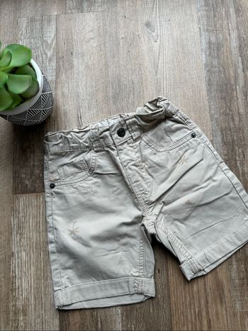 - Short Gemo  - 5 ans  - Neuf sans étiquette