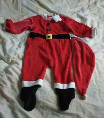 Pyjama neuf noel 12 mois