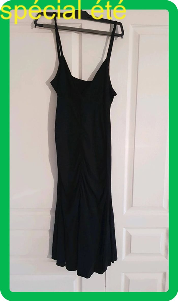 Robe longue noire taille 40