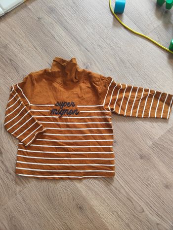 Pull à col bébé