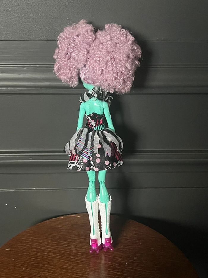 Monster high freak du chic honey swamp - photo numéro 4