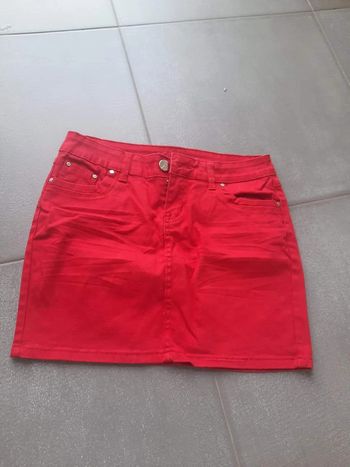 Jupe rouge taille M