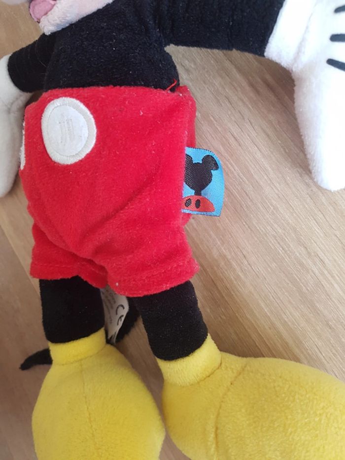 Peluche Disney Mickey - photo numéro 3