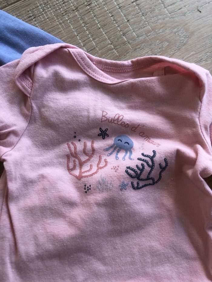 Lots de 5 bodies- bébé fille - 1 mois - photo numéro 2