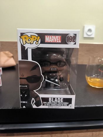 Pop blade 192