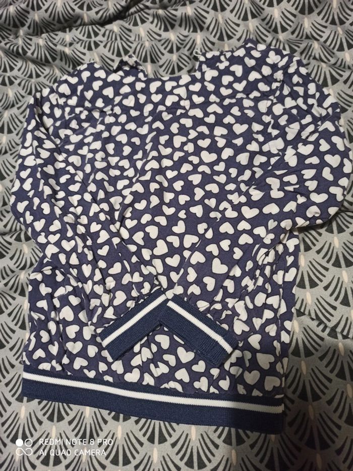 Haut bleu et coeurs blancs - photo numéro 3