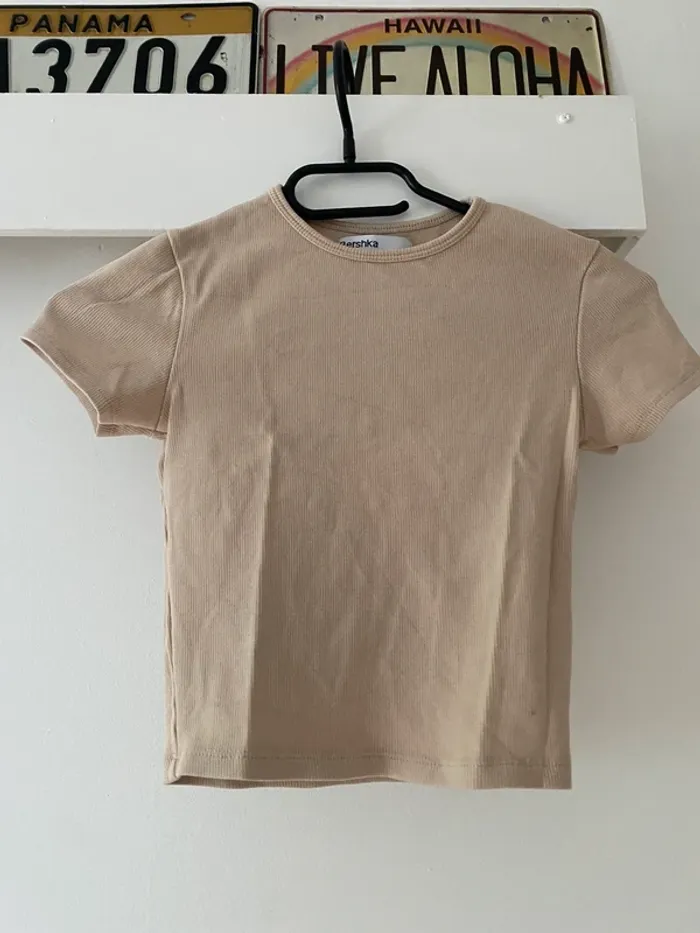 Crop top beige Bershka - photo numéro 2