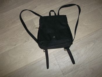 Sac à dos ESPRIT noir en nylon multipoches BE