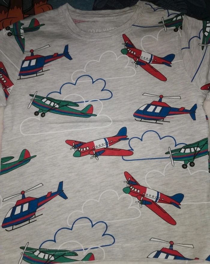 Lot de 3 tee-shirts Taille 3 ans neufs - photo numéro 2