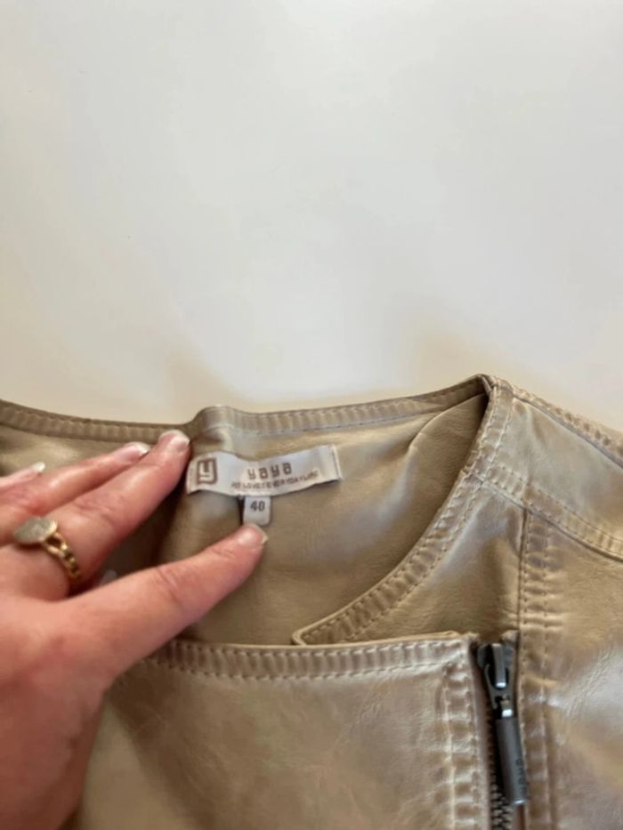 Veste en cuir beige marron - photo numéro 3