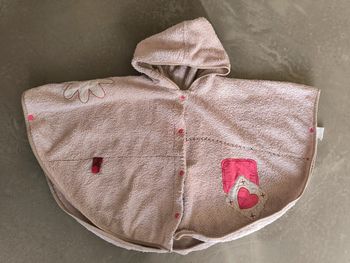 Cape de bain bébé