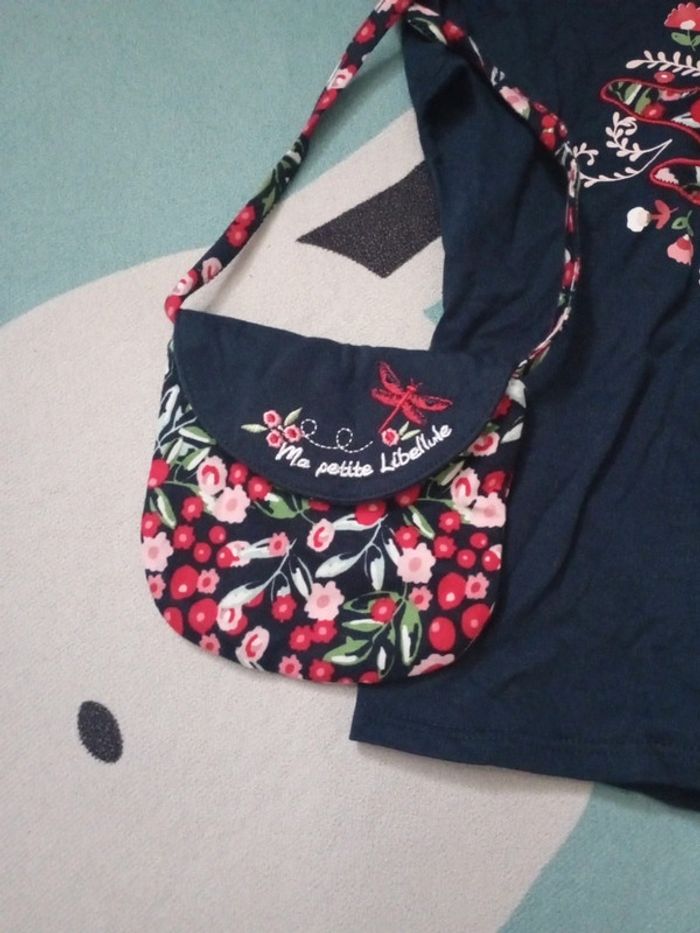 T-shirt+ sac assorti neuf 5 ans - photo numéro 2