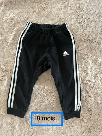 Jogging adidas 18 mois
