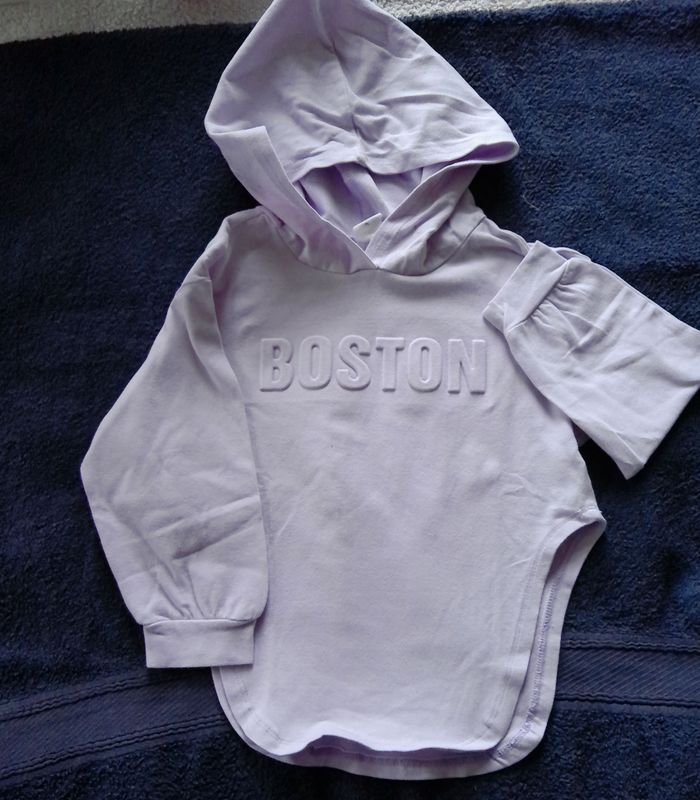 lot d'un pull et d'une veste - photo numéro 2