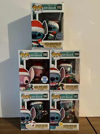 Lot 5 figurines Funko Pop Stitch édition Noël