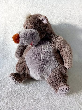 Peluche doudou ours Baloo Le livre de la jungle Disney Store