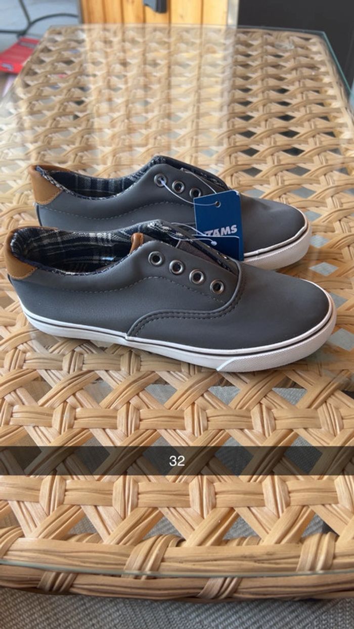Chaussure garçon taille 32 - photo numéro 2