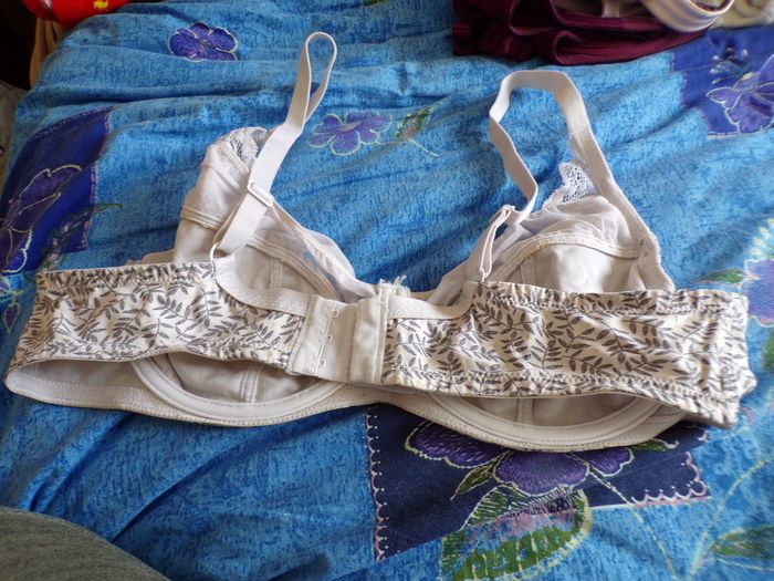 Soutien gorge blanc crème 105C - photo numéro 2