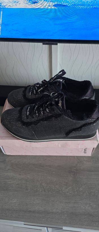 Baskets femme desigual pointure 38