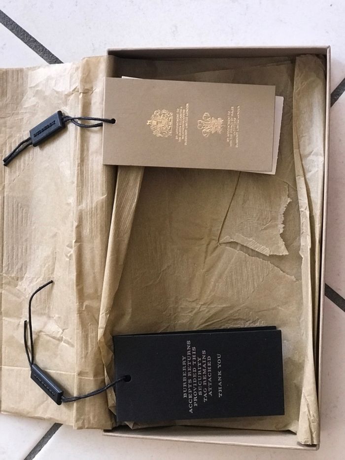 Compagnon BURBERRY Bordeaux cuir - photo numéro 4