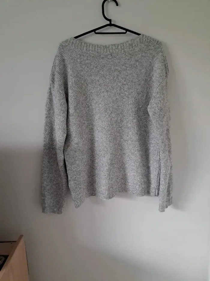 Pull gris kiabi taille M - photo numéro 4