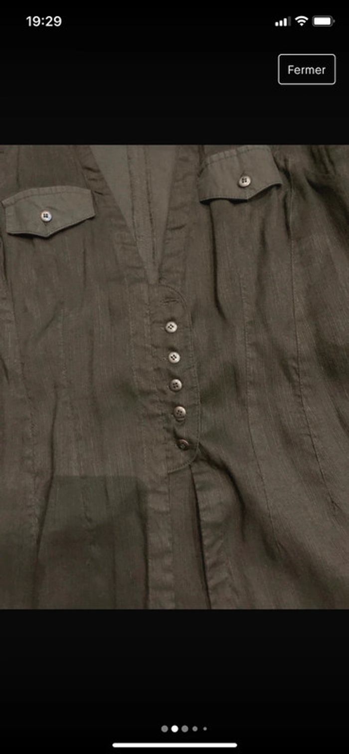 Sur robe noire sans manches - photo numéro 2