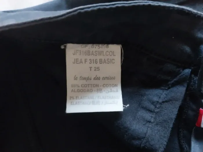 Jeans  W25.  " le temps des cerises " - photo numéro 5