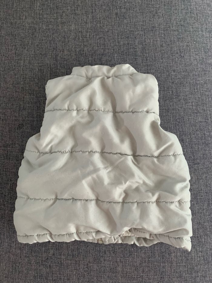 Veste sans manche 6 mois - photo numéro 2