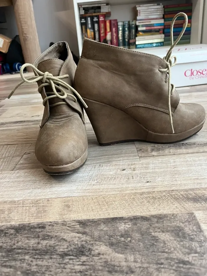 Bottines compensée beige taille 38